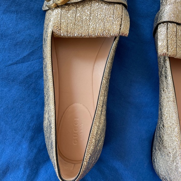 Marmont Double G Logo Loafers in Gold Metallic - Picture 4 of 5